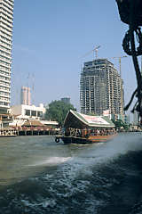 Mit dem Boot auf dem »Chao Phraya«